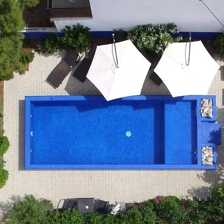Apartments Monika Bed&Breakfast 145 Punat Exterior foto